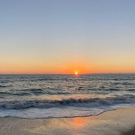 Walk To Shore Satellite Beach Condo With Ocean View Exterior photo